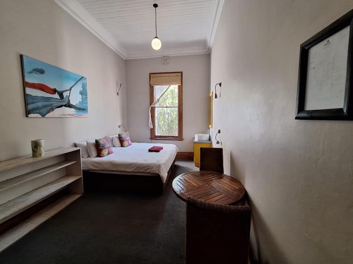 Hostel Ashanti Backpackers *