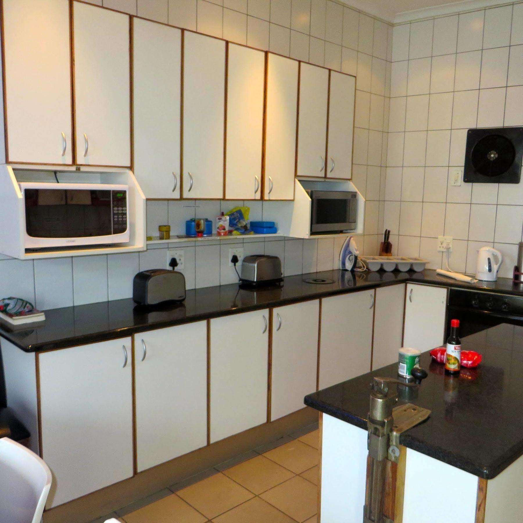 Ashanti Backpackers Hostel *