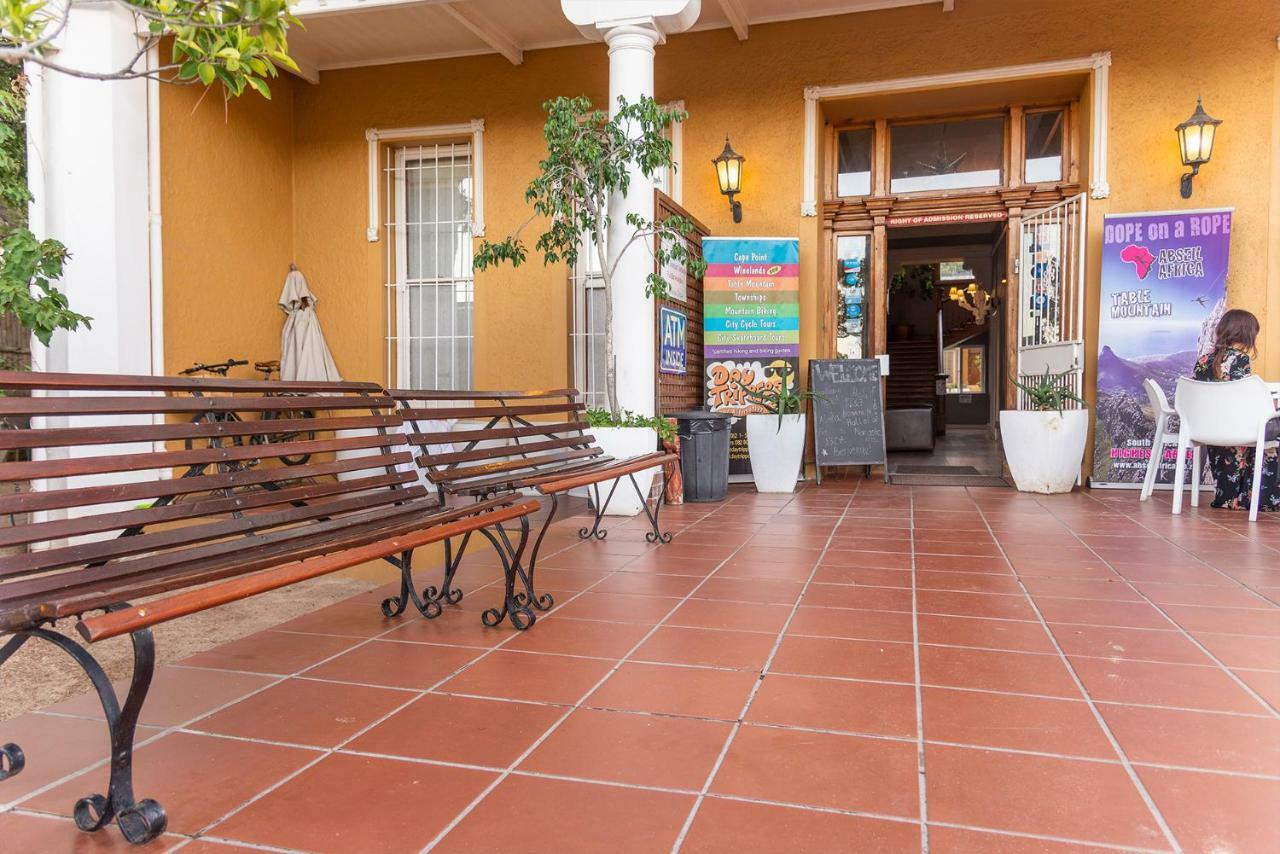 Ashanti Backpackers Hostel *